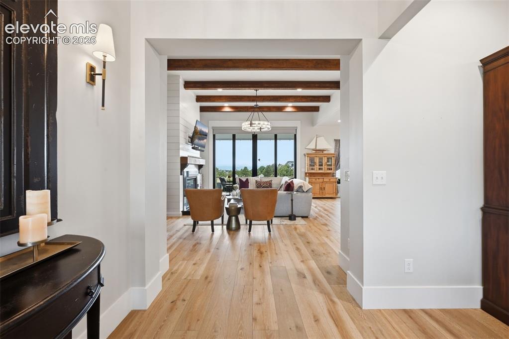 Image 5 of 50: Entrance Foyer