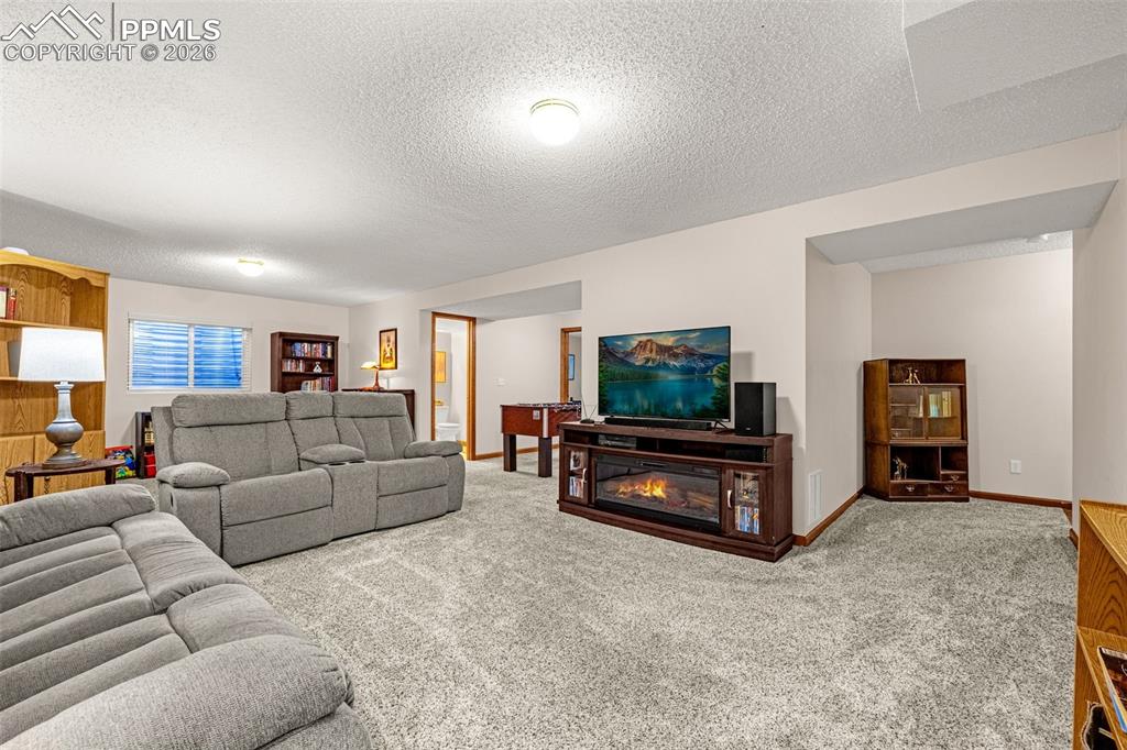 Image 17 of 33: Living Room