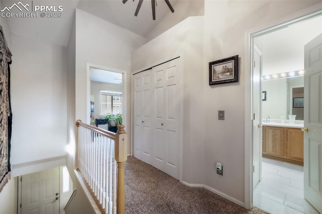 Image 19 of 47: Bedroom