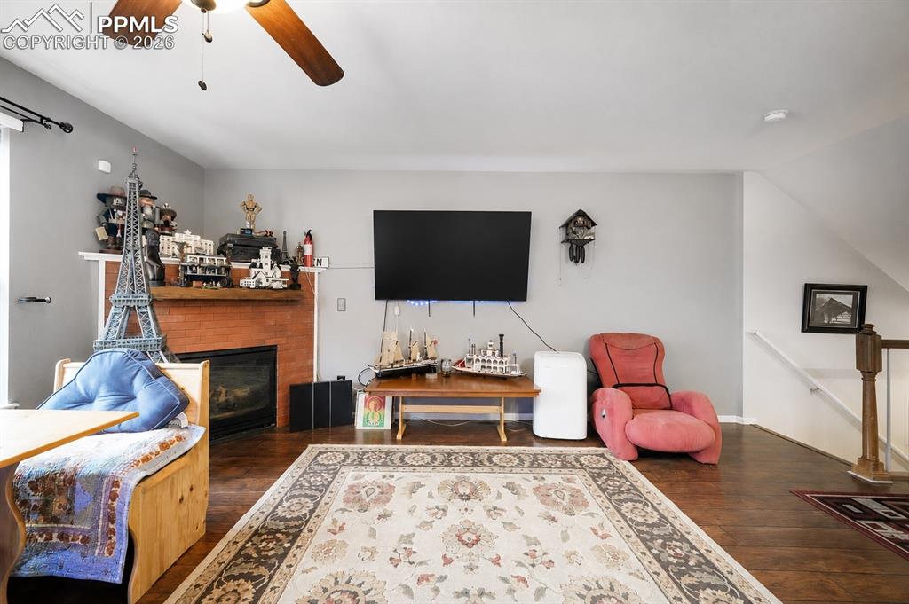 Image 9 of 47: Living Room