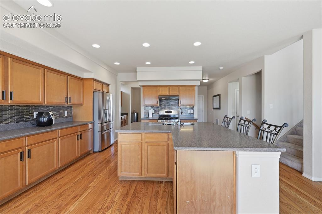 Image 14 of 42: Kitchen