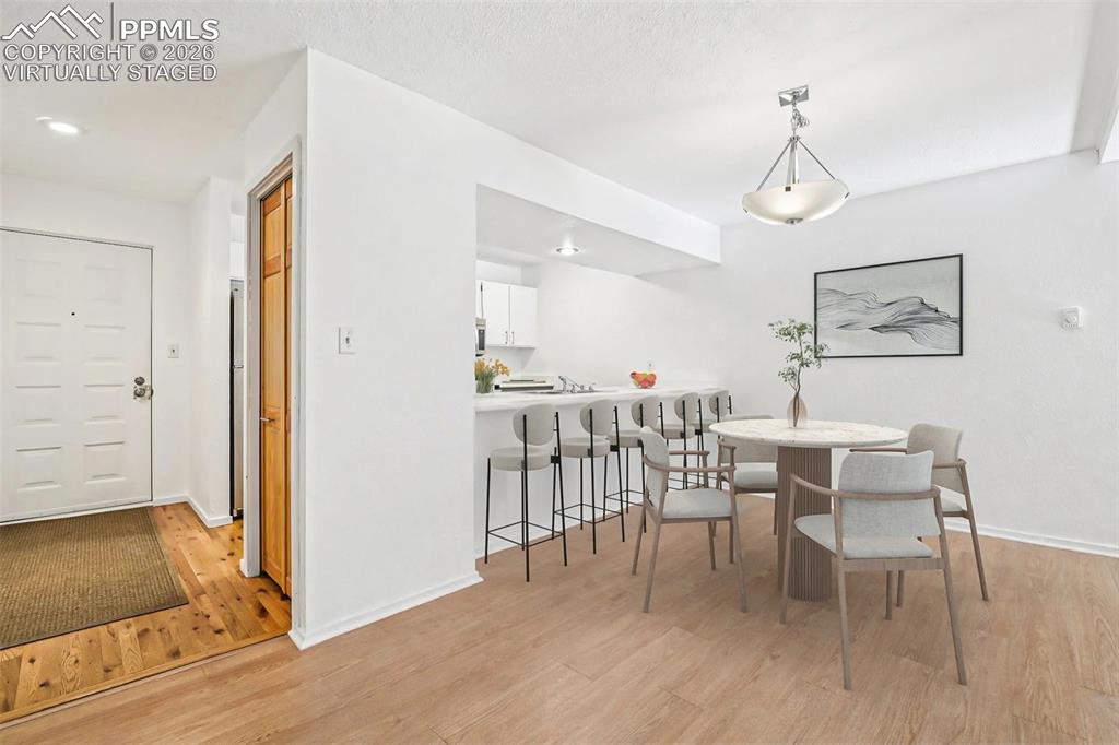 Image 11 of 45: Virtually Staged