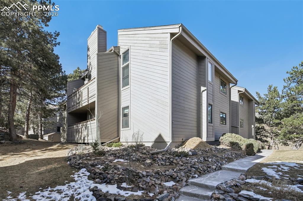 Image 2 of 45: Side of Structure