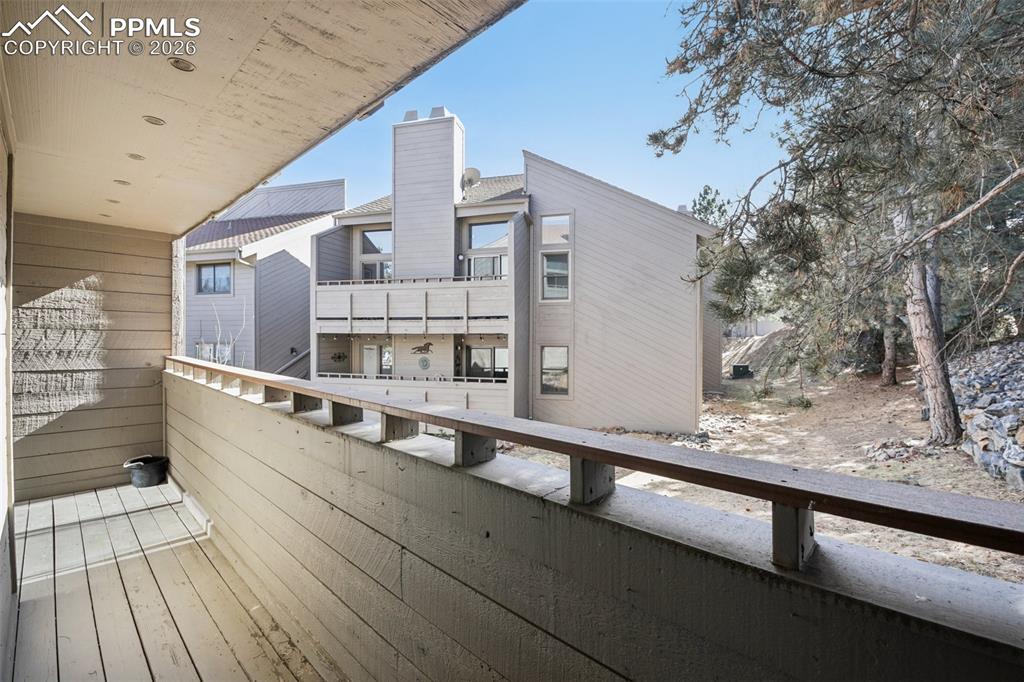 Image 26 of 45: Balcony