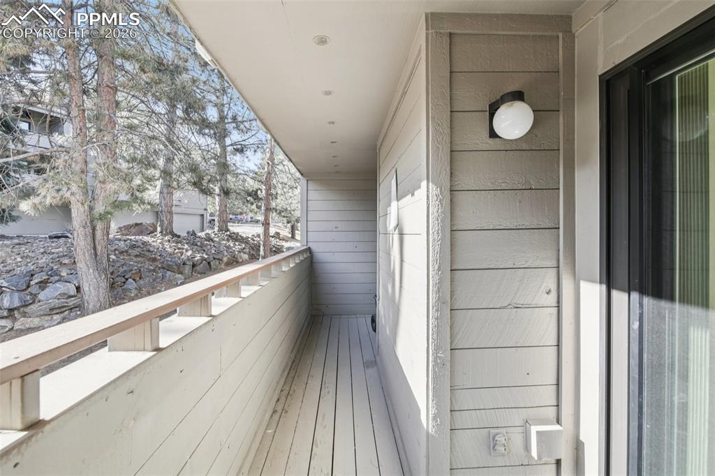 Image 28 of 45: Balcony