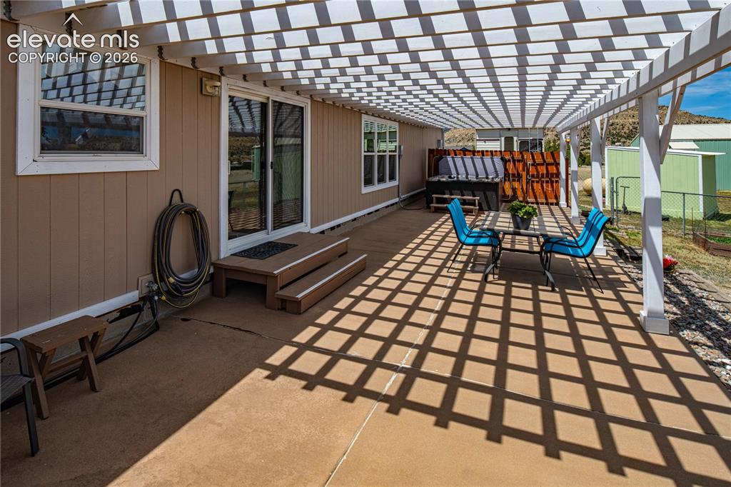 Image 16 of 50: Patio