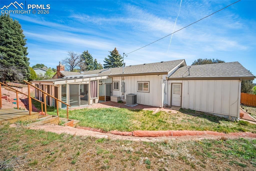 Image 37 of 50: Backyard.