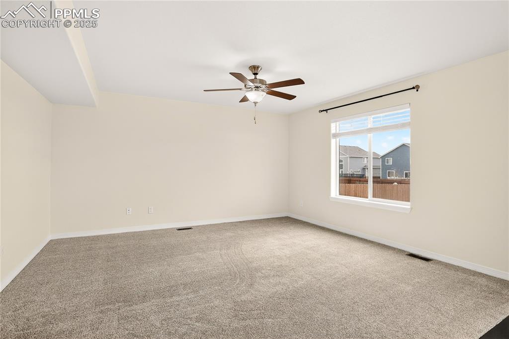 Image 3 of 24: Living room