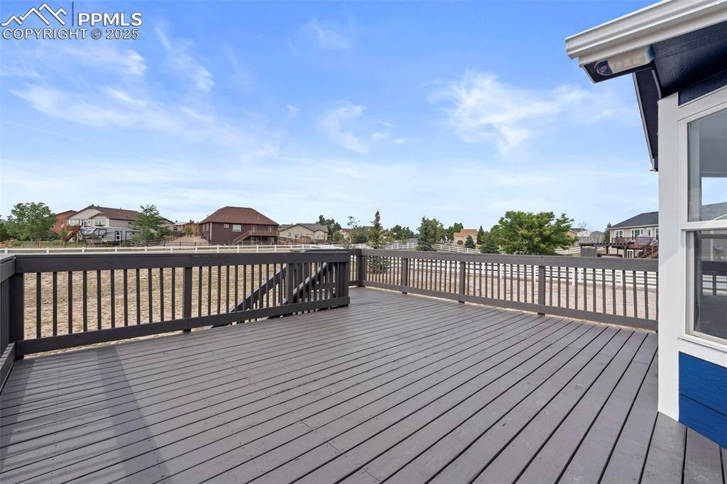 Image 41 of 49: Deck