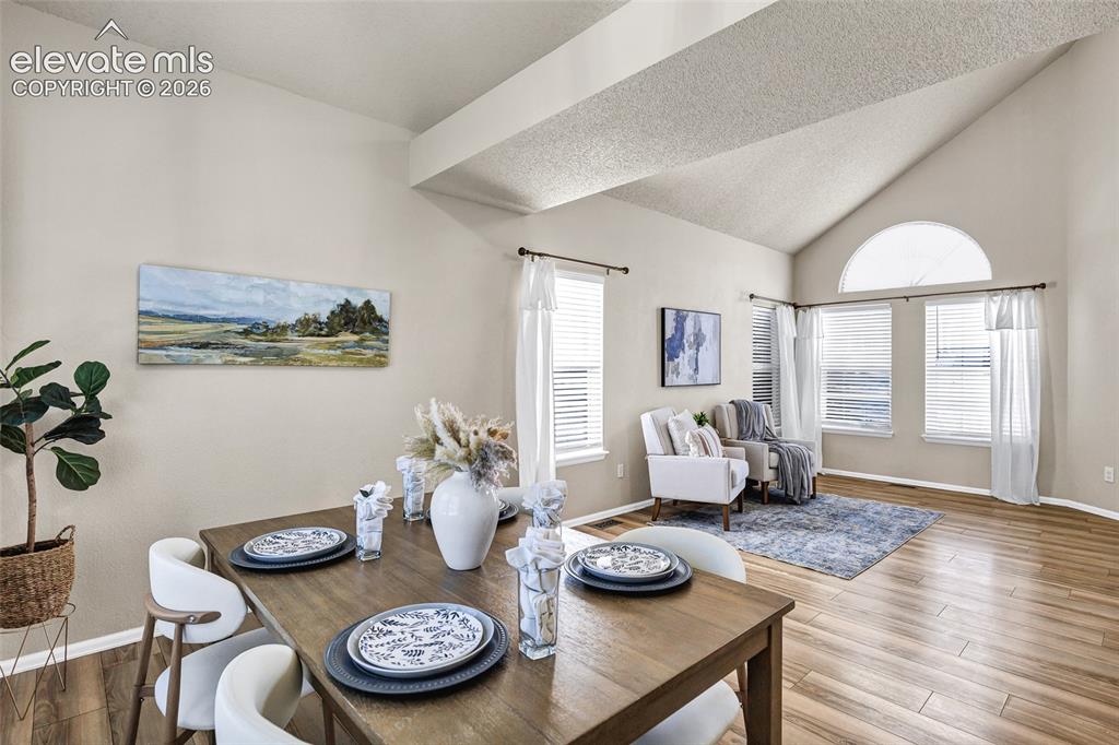 Image 9 of 40: Dining Area