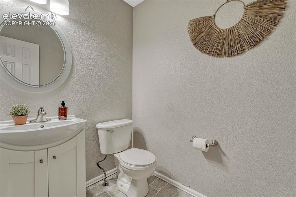 Image 20 of 49: Bathroom