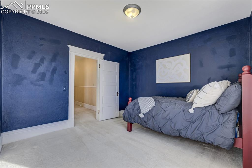 Image 36 of 50: Spacious third bedroom