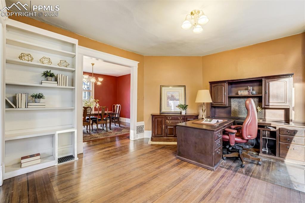 Image 9 of 50: Versatile space in the family room can be used in many ways