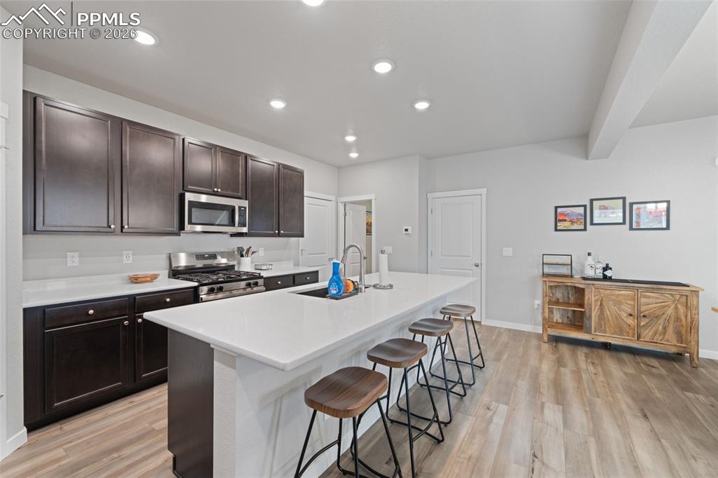 Image 14 of 50: Kitchen