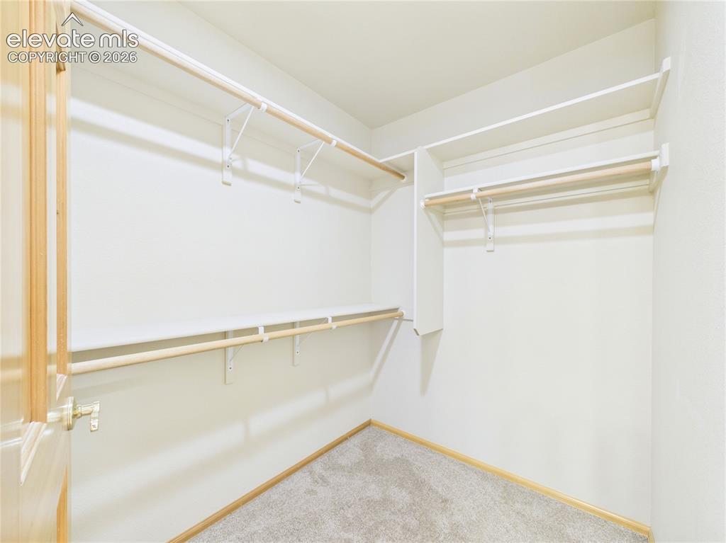 Image 28 of 47: Closet