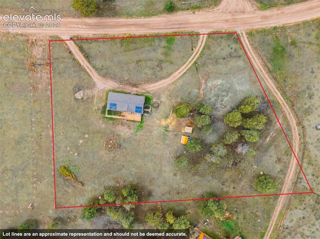 Image 24 of 26: Property Lines are Approximate and not a survey