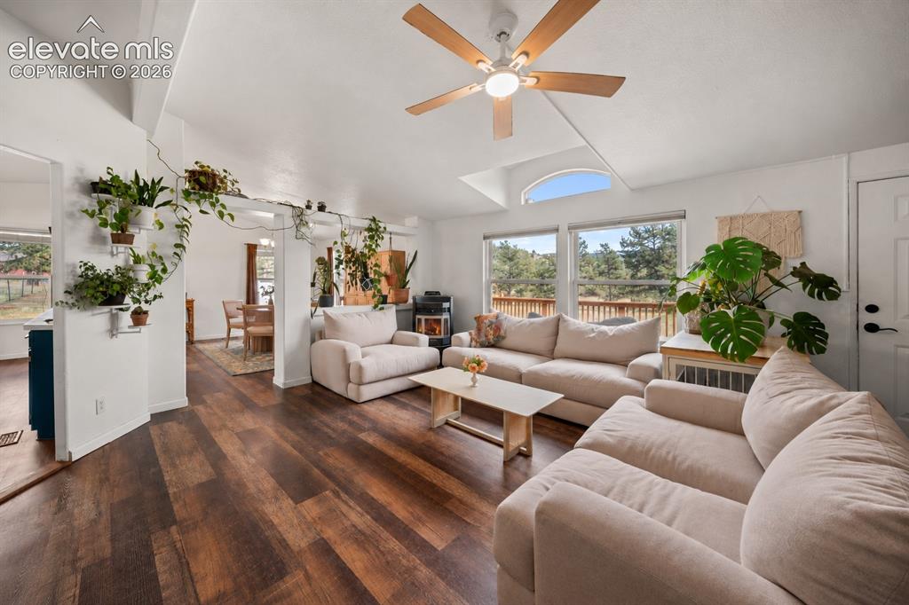 Image 5 of 26: Living Room