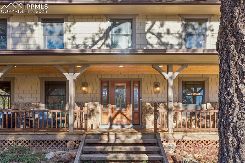 Image 3 of 49: Entry