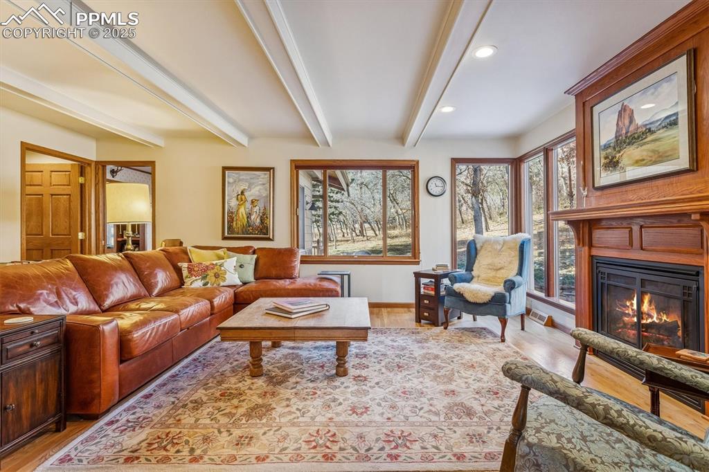 Image 9 of 49: Family Room