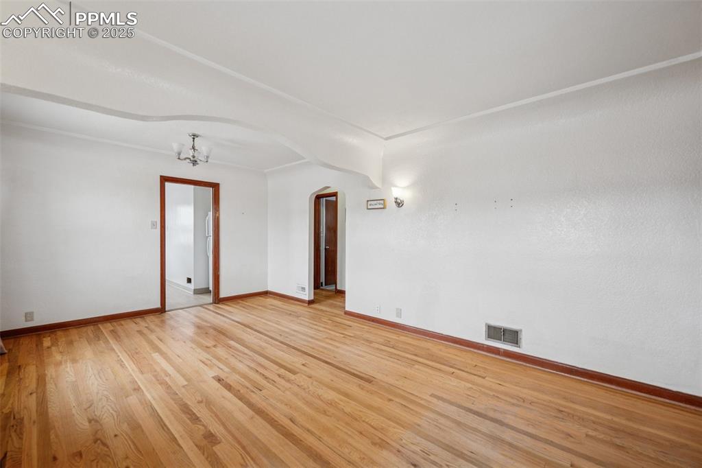 Image 12 of 30: Living Room