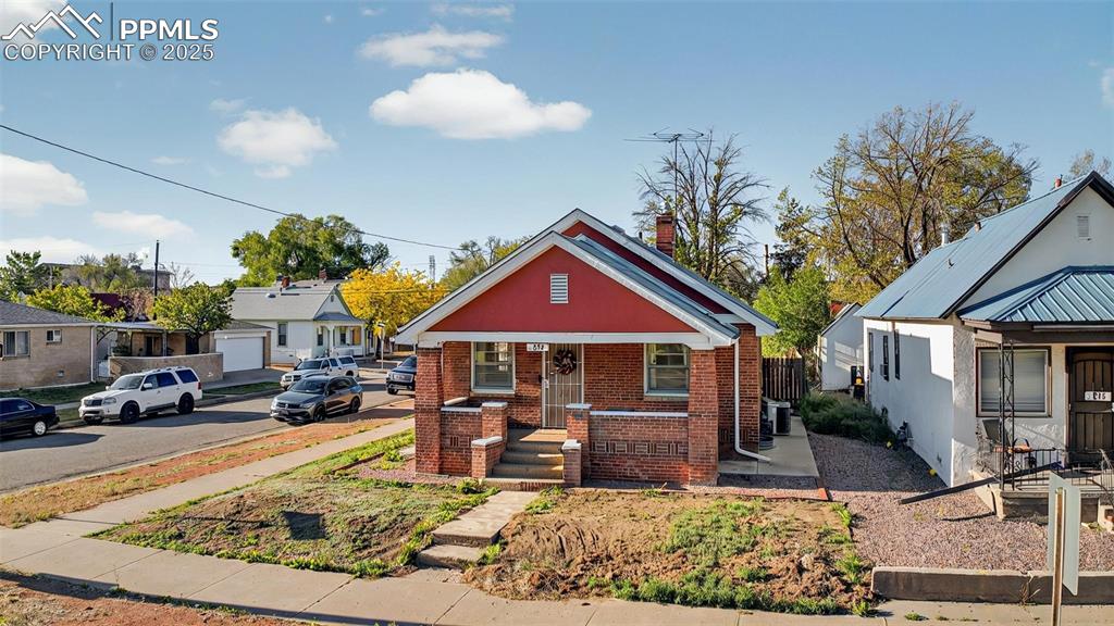 Image 8 of 30: Front of Structure