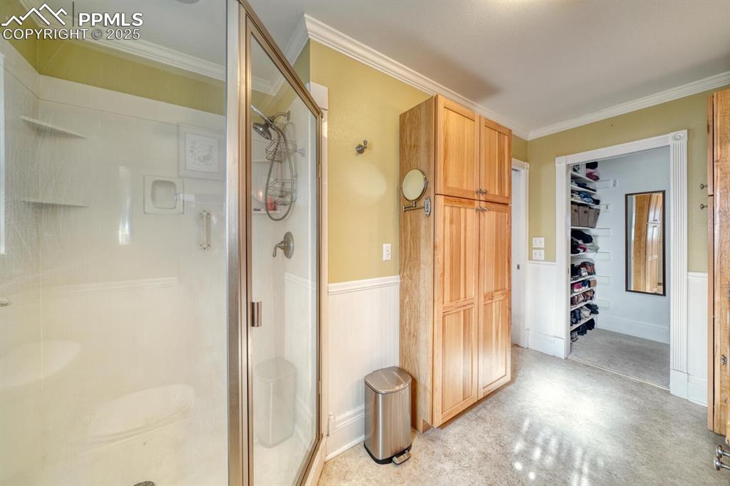 Image 24 of 46: Master Bathroom