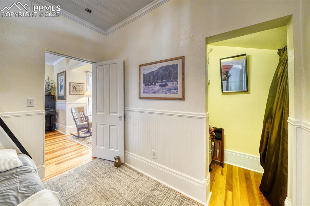 Image 30 of 46: Bedroom