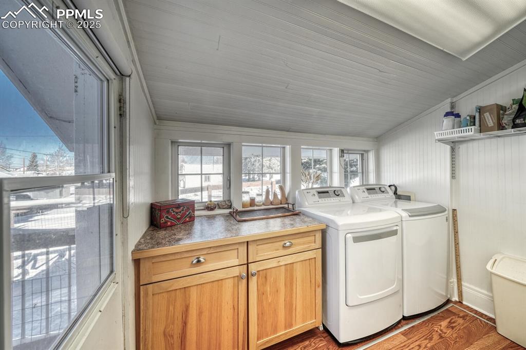 Image 34 of 46: Laundry