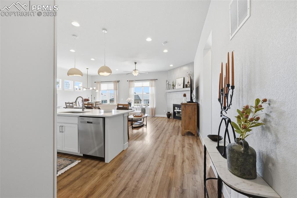 Image 11 of 42: Kitchen