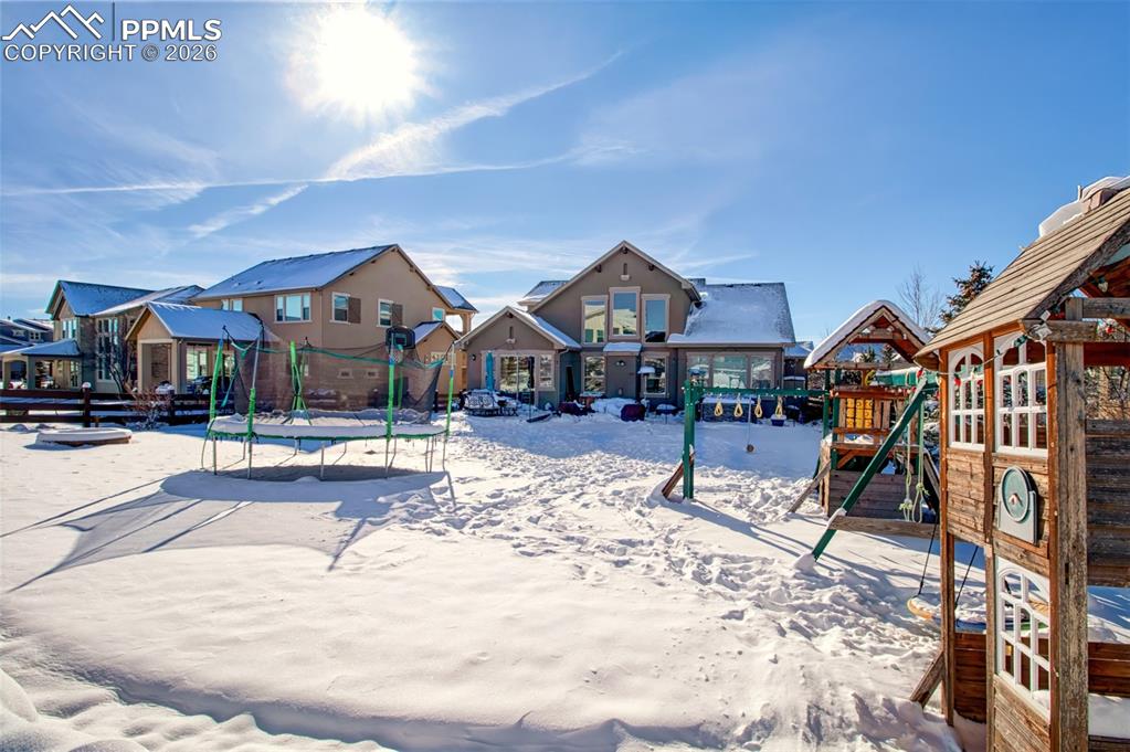 Image 50 of 50: Yard