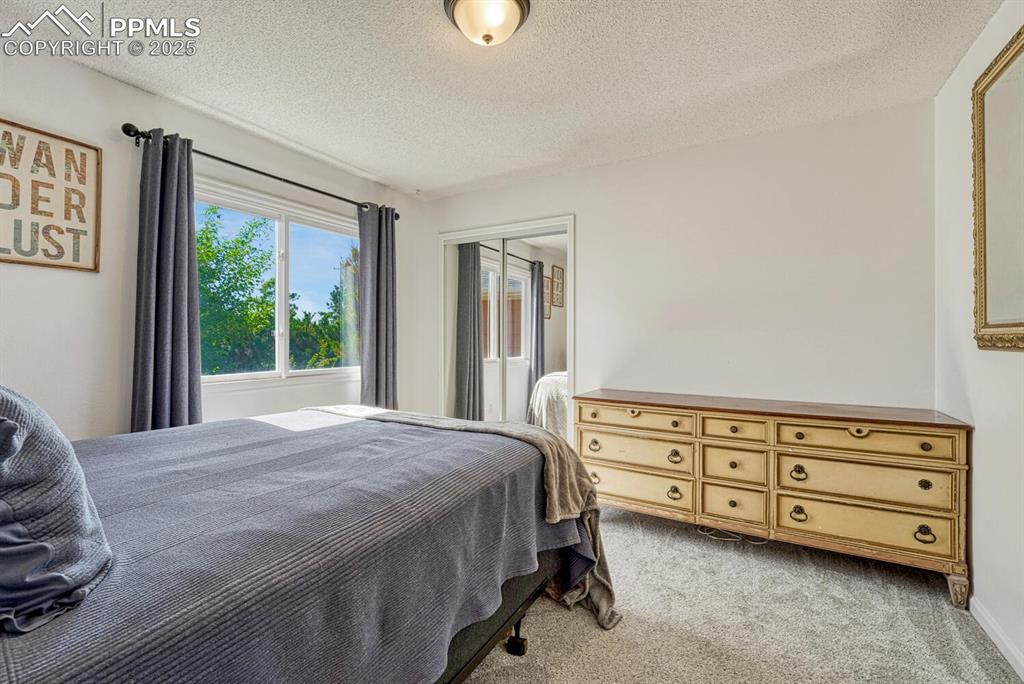 Image 18 of 49: Bedroom