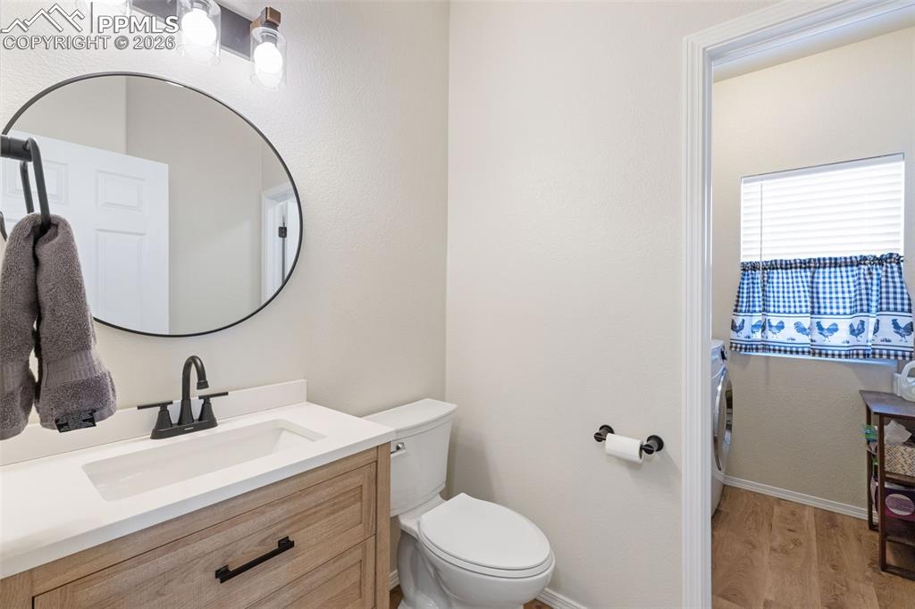 Image 24 of 46: Bathroom