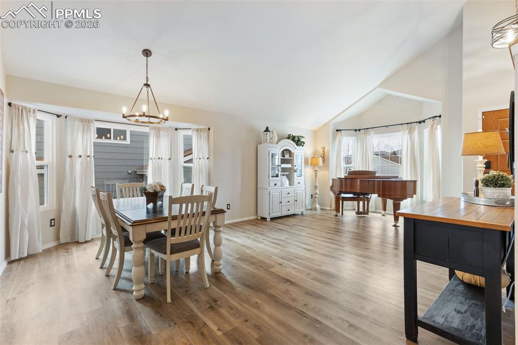 Image 3 of 46: Dining Area