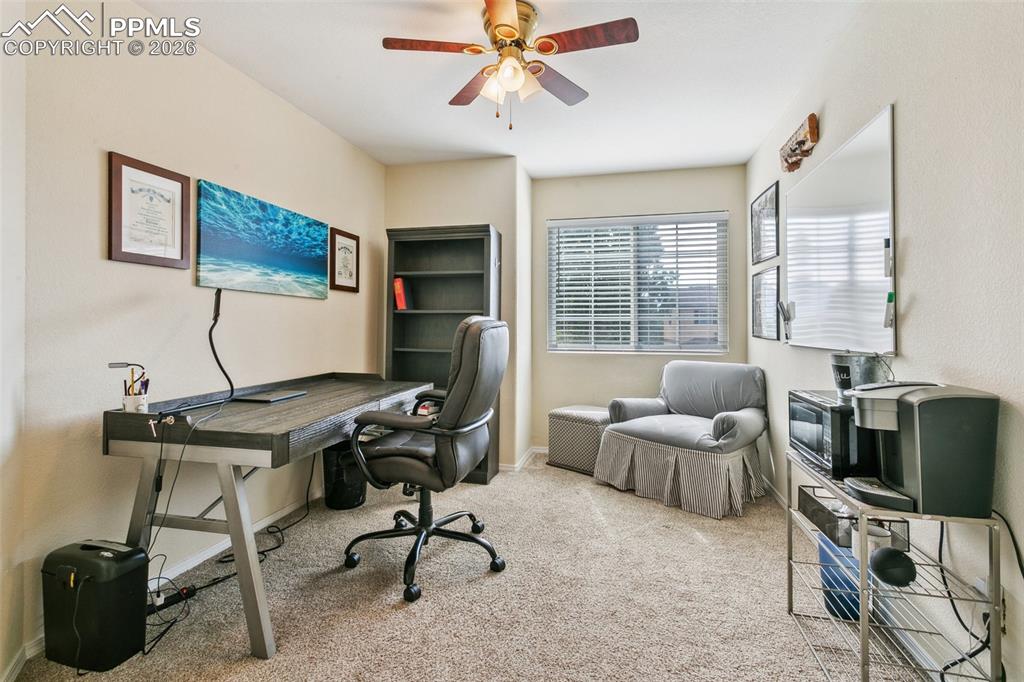 Image 32 of 46: Bedroom