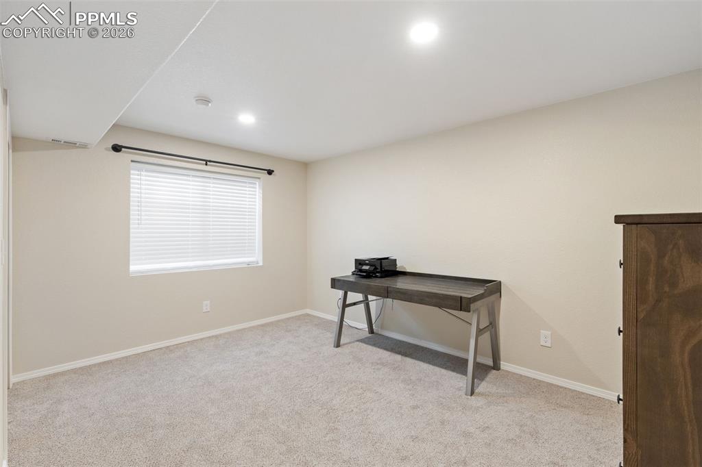 Image 42 of 46: Bedroom