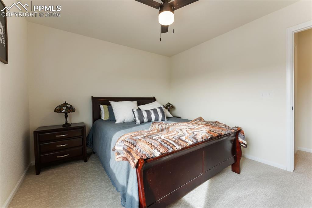 Image 26 of 47: Bedroom