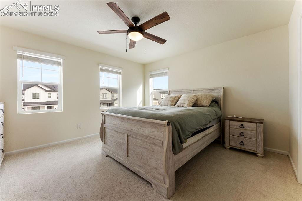 Image 28 of 47: Bedroom