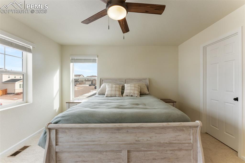 Image 29 of 47: Bedroom