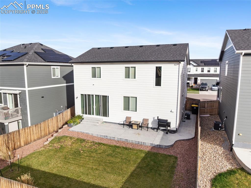 Image 40 of 47: Back of Structure