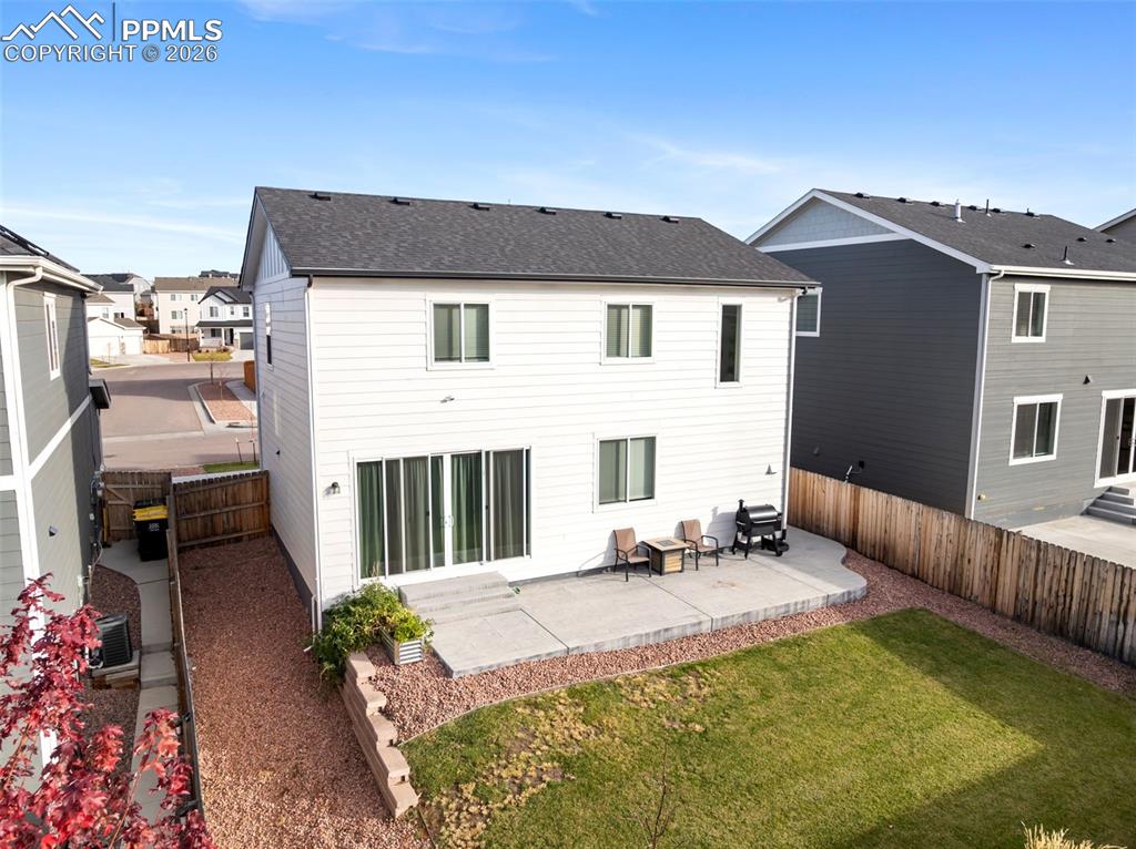 Image 42 of 47: Back of Structure