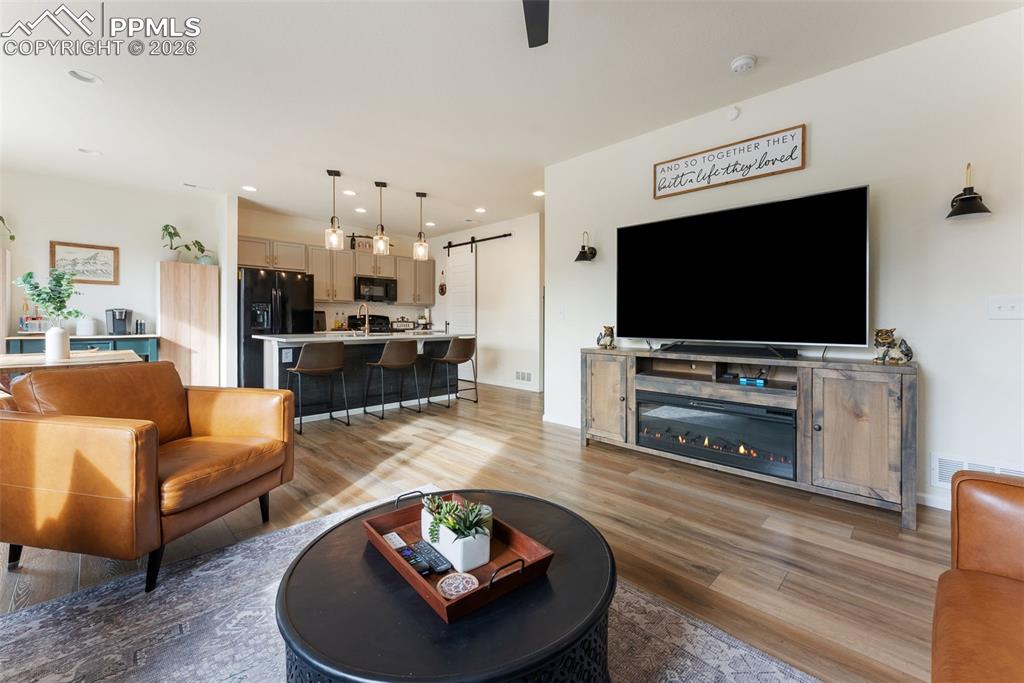 Image 7 of 47: Living Room