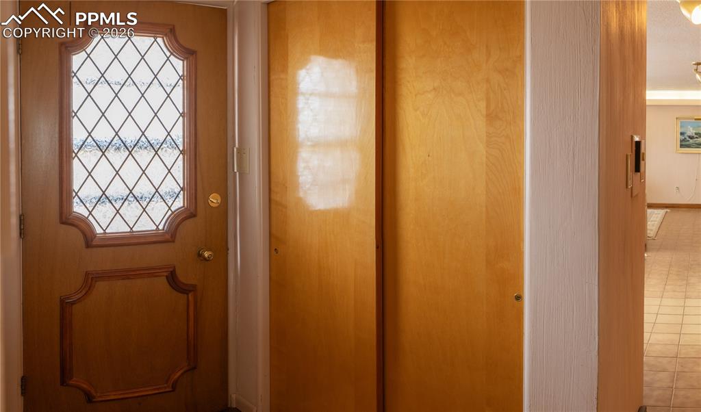 Image 43 of 44: Entry