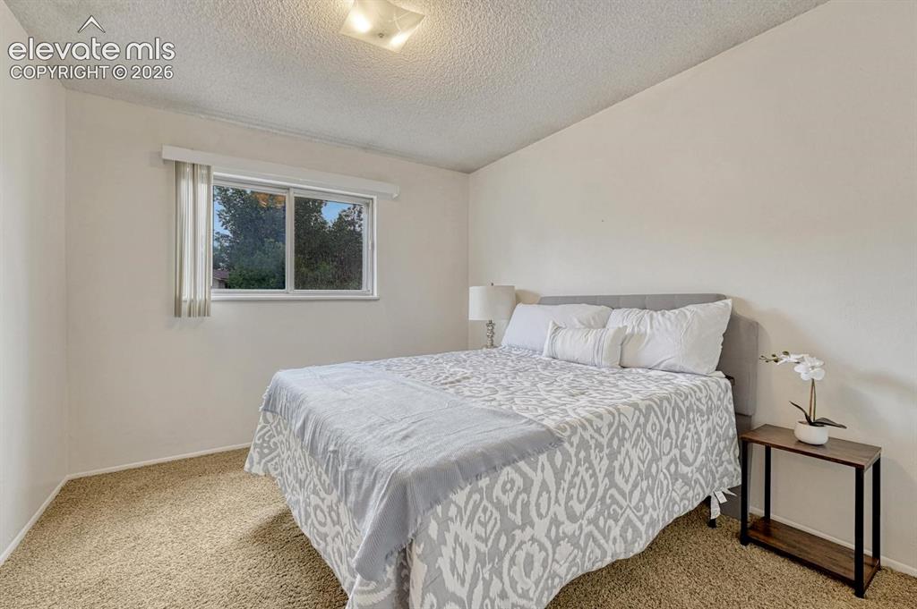 Image 12 of 36: Upstairs bedroom 3