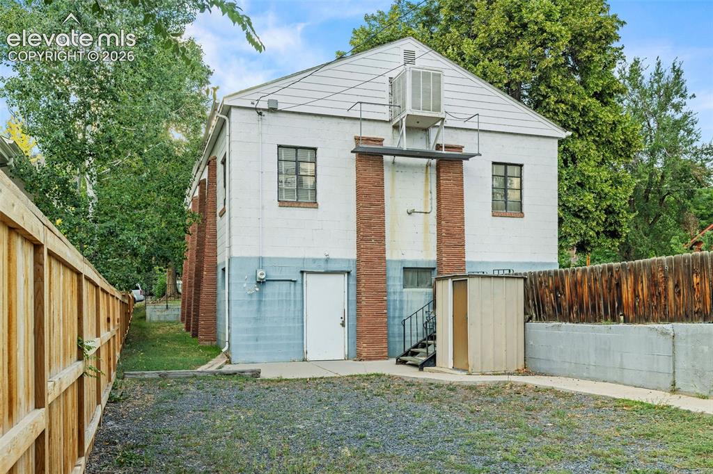 Image 2 of 35: Back of Structure