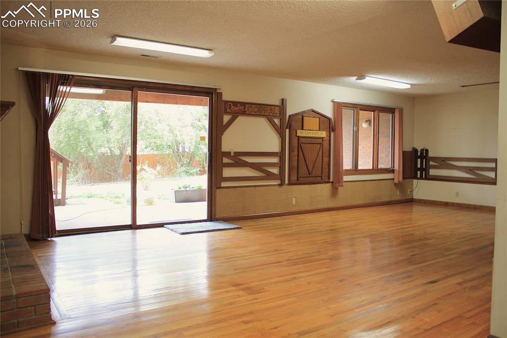 Image 23 of 40: Family Room - Lower Level