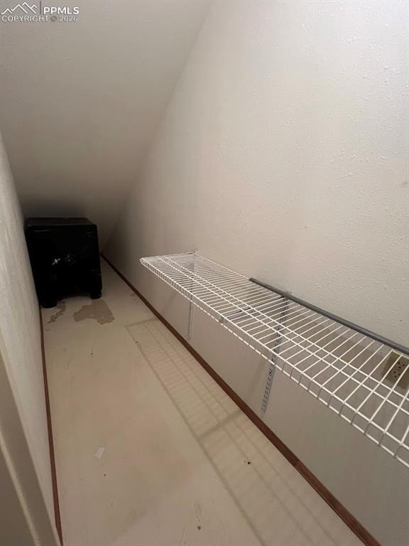 Image 34 of 40: Fireproof Room and Safe