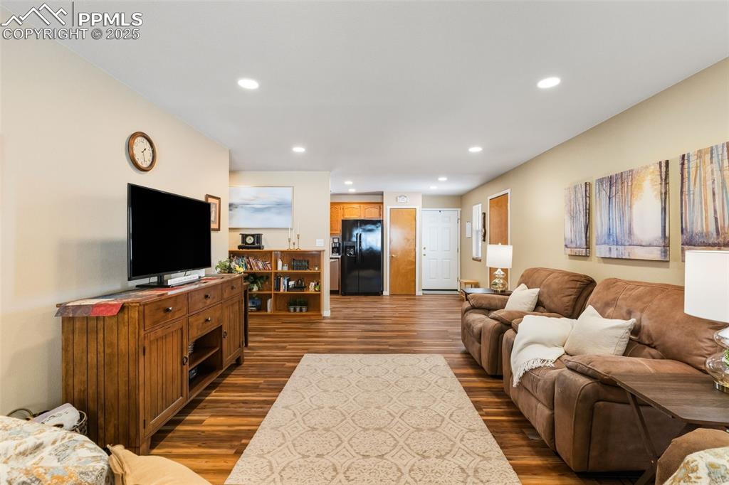 Image 11 of 34: Living Room