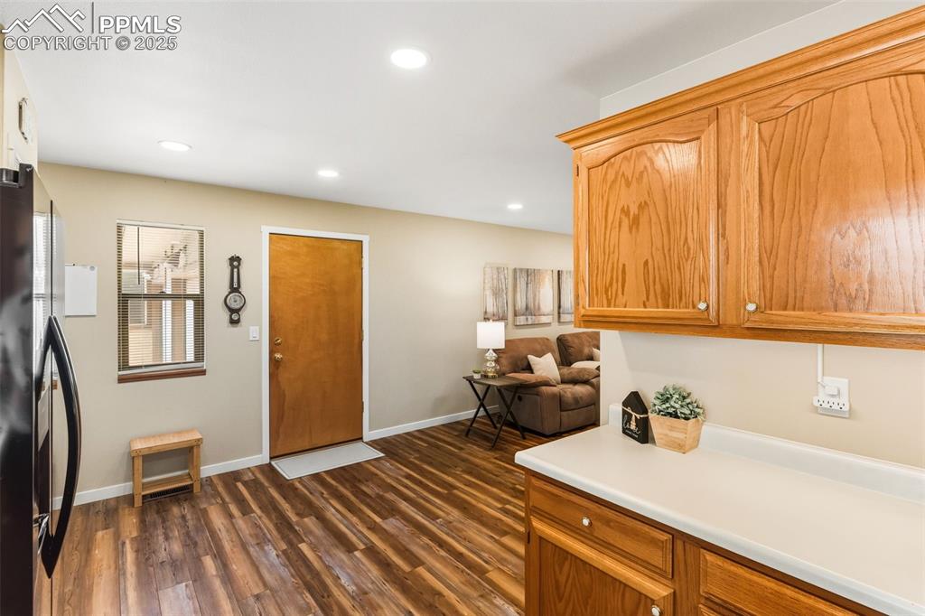 Image 30 of 34: Kitchen