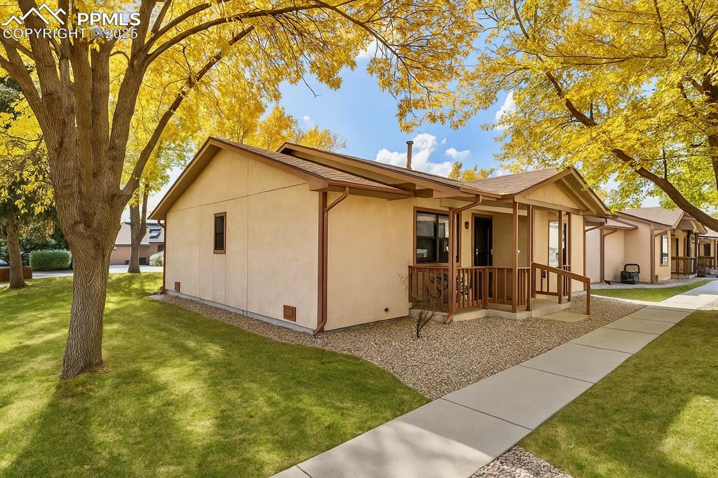 Image 32 of 34: Side of Structure