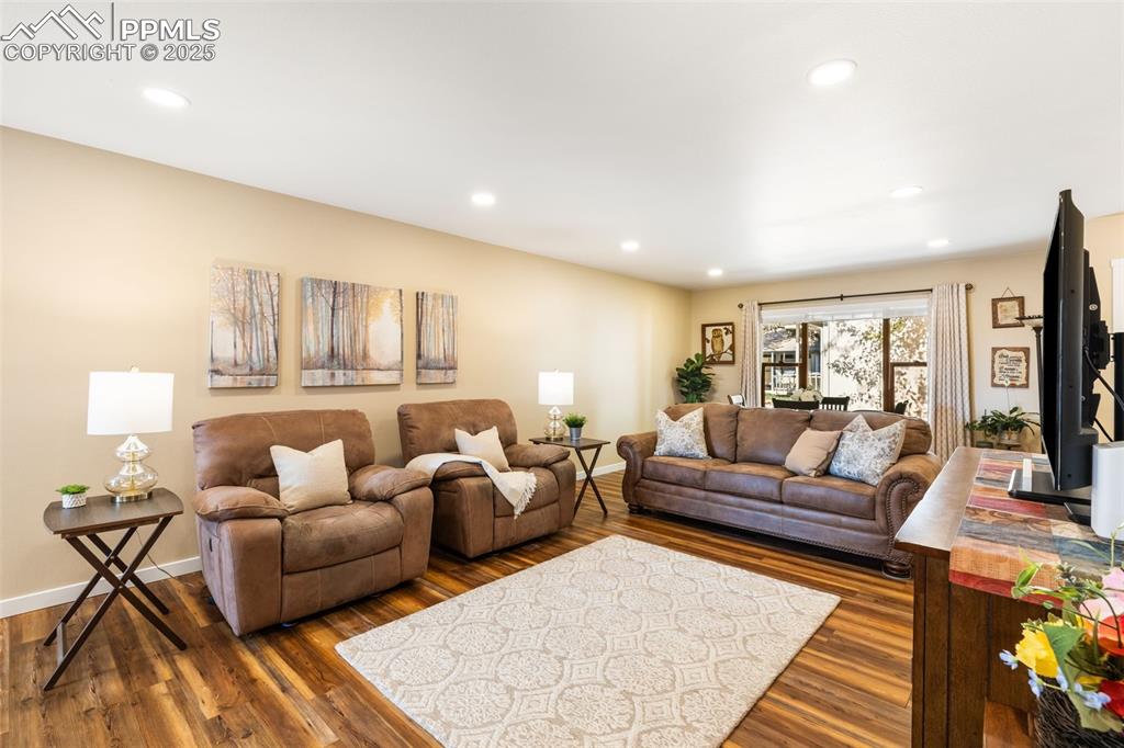 Image 4 of 34: Living Room